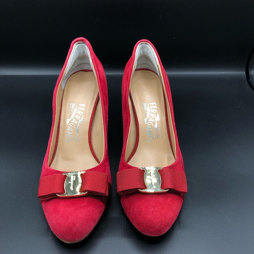 Salvatore Ferragamo VELVET HEELS